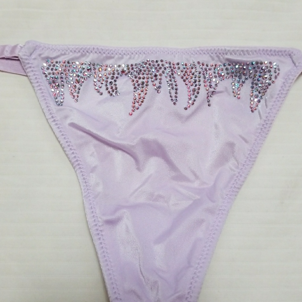 Swarovski G-String VS